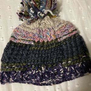 Multicolor pom-pom hat